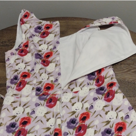 B Moss dress. Size 6 Flower pattern. Never worn - Picture 5 of 5